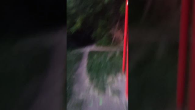 Как хорошо, что этого чела в красной кофте здесь нет.