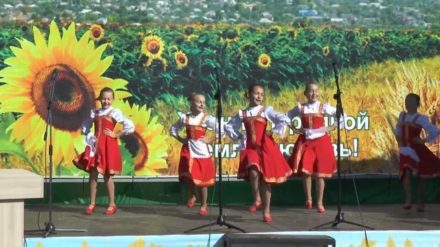 Поздравление работников сельского хозяйства и перерабатывающей промышленности. 2021 г смотреть онлайн