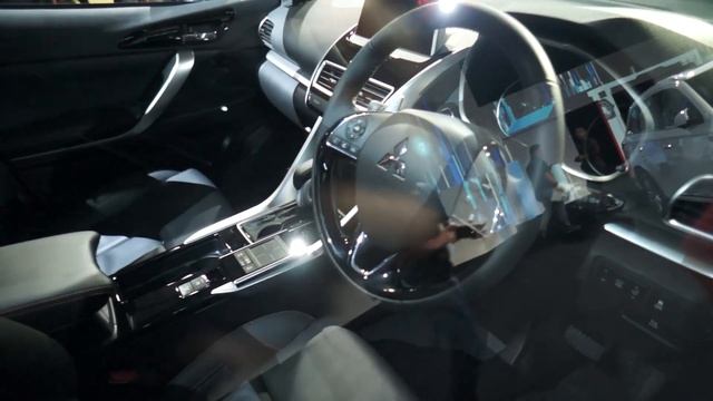 Mitsubishi Eclipse Cross смотреть онлайн