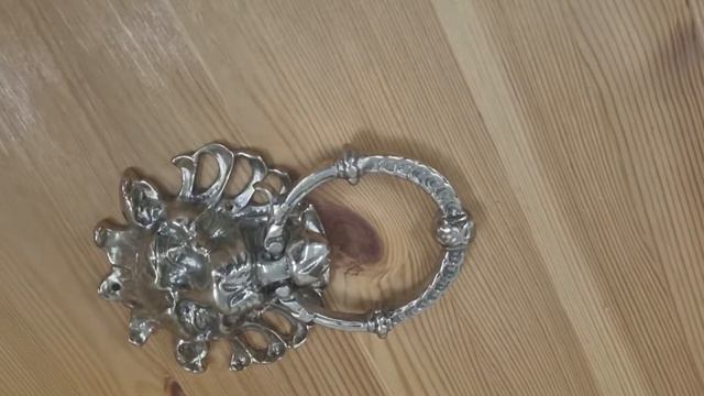 Ручка-кольцо на входную дверь «Солнечный ЛЕВ» смотреть онлайн