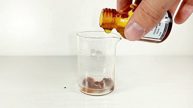 Получение СУЛЬФИДА ВИСМУТА. Реакция НИТРАТА ВИСМУТА и СУЛЬФИДА НАТРИЯ. Опыты по химии дома