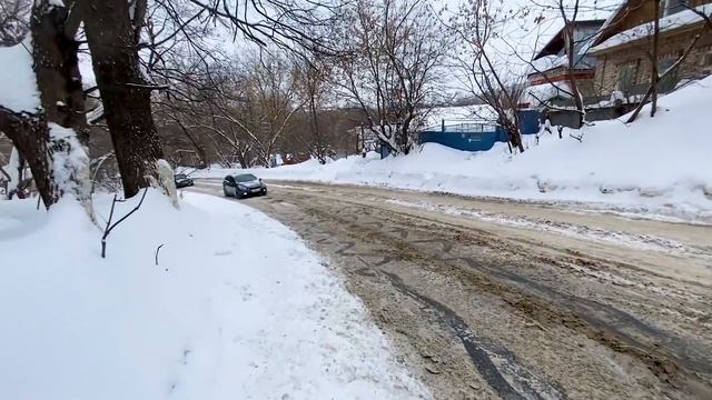 ЛЮДИ ПЫТАЮТСЯ ЗАЕХАТЬ в ГОРУ после СНЕГОПАДА! Мы помогали как могли смотреть онлайн
