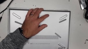 HP Pavilion 15-cw1008nl disassembly