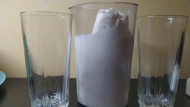 Как сделать молочный коктейль с бананом смотреть онлайн