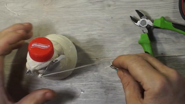 Как сделать игрушку - аттракцион своими руками . Весёлая самоделка. смотреть онлайн