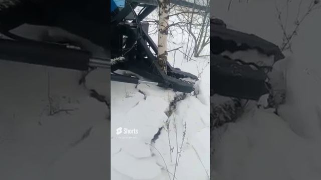 Корчеватель КГЧ-1,2 в работе на тракторе МТЗ-1221 в Тверской обл - производитель НПО Леспромресурс смотреть онлайн