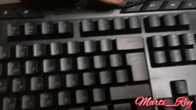 Бюджетная клавиатура за 1300 рублей смотреть онлайн