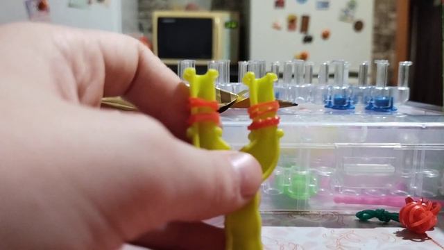 Вишенка из резинок на рогатке 🍒✨ очень легко и быстро 👍