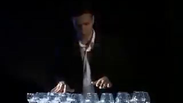 Стеклянный арфист.mp4 смотреть онлайн