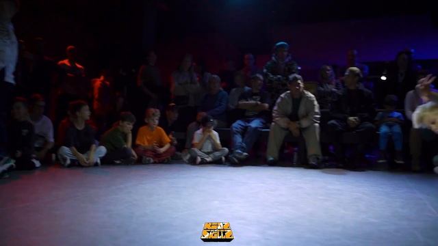 Little Light vs Чижикс ★ Top32 до 10 лет ★ KIDZ GOT SKILLZ Ep.I Season 2 смотреть онлайн
