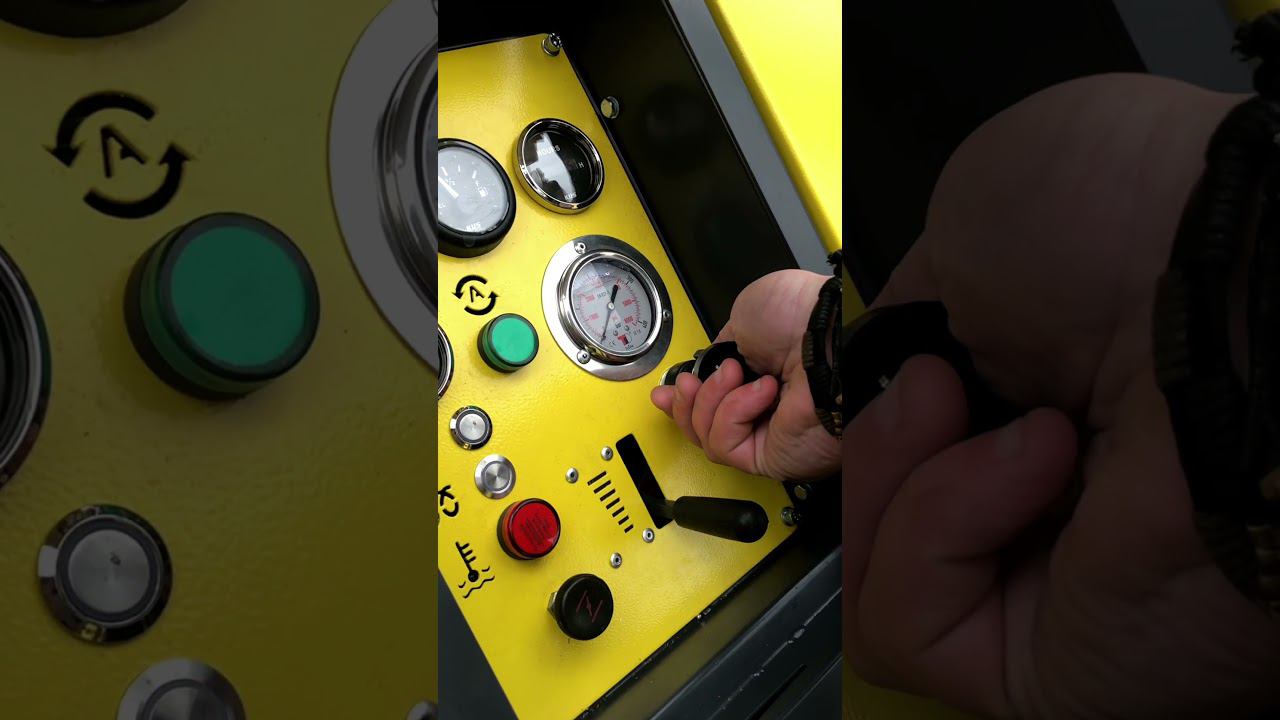 ТОЛЬКО ПОСЛУШАЙ! ЗВУК ДВИГАТЕЛЯ #СТРОЙМАТИК #строительнаятехника смотреть онлайн