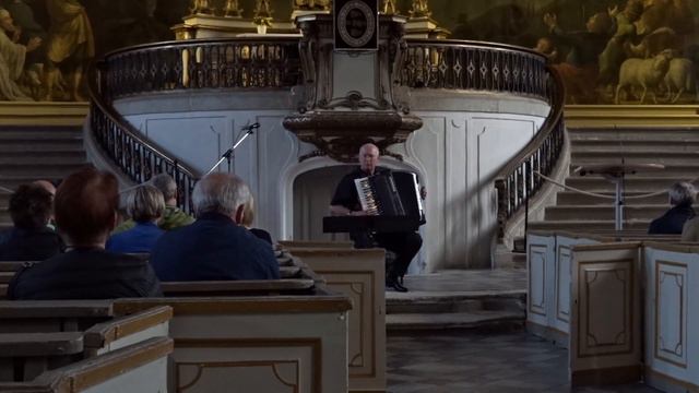 J. S. Bach - Toccata & Fuge in d-Moll BWV 565 | Akkordeon ( „Handorgel“ ): Alexandre Bytchkov смотреть онлайн