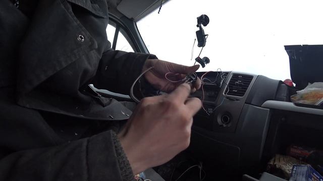 Как установить тумблер с подсветкой на авто смотреть онлайн