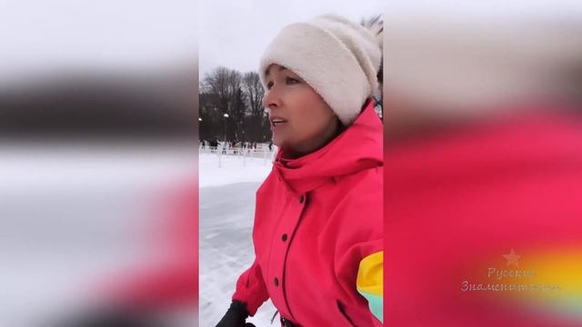 Юлия Такшина весной на катке! смотреть онлайн