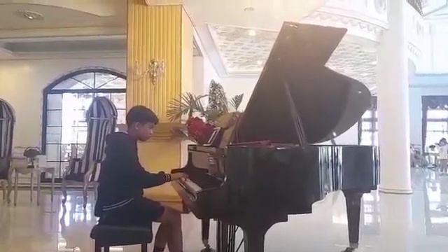 Rush E - Piano - Lafayette Hotel - Baguio, Philippines смотреть онлайн