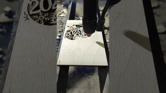 Вырезаем зайца 2023 на станке ЧПУ