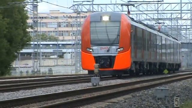 Электропоезд ЭС2Г-110 Ласточка на МЦК смотреть онлайн