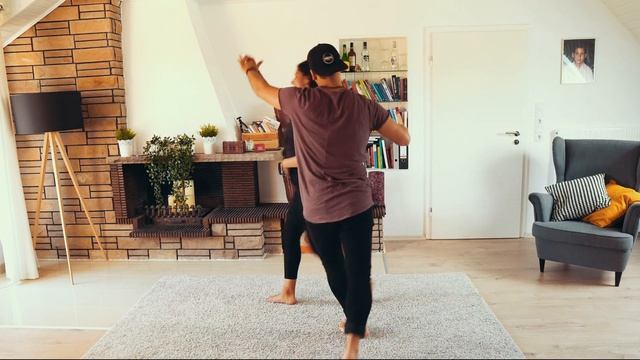 How many SALSA moves do you REALLY NEED? | for Salsa Beginner смотреть онлайн