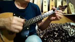 Раджаб играет