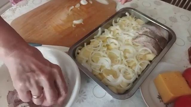 Запечëный судак с овощами и сыром в духовке. Вкуснее не бывает смотреть онлайн