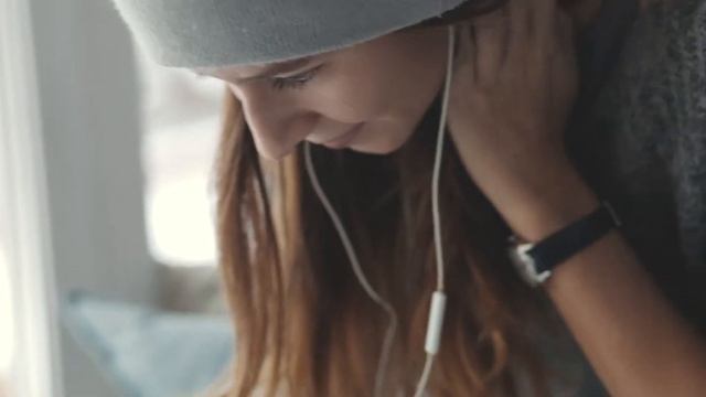 Деревянный пазл DAVICI "Stephen Hawking" смотреть онлайн