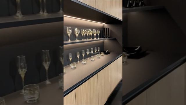 Кухня с островом на заказ. Видео обзор от Mebel_prof. смотреть онлайн