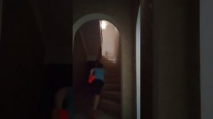 мой брат описался