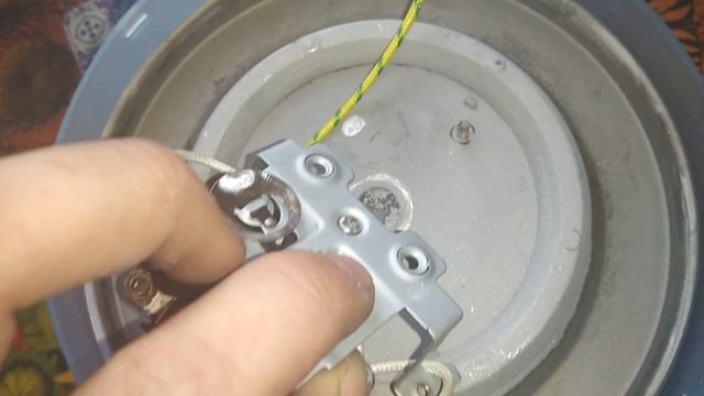 К чему может привести накипь в чайнике?! Может ли накипь поломать чайник?! смотреть онлайн