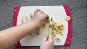 Шоколадный торт с бананами и карамелью / банановый бисквит Chocolate cake with bananas and caramel