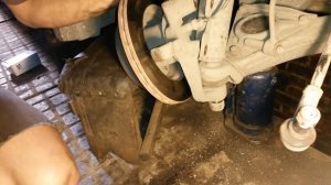 Мерседес "Спринтер". Замена шаровых в гаражных условиях.