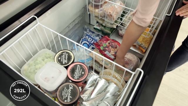 Russell Hobbs Chest Freezer RHCF292B Product Video смотреть онлайн