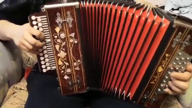 Мастеровая гармонь от Эмиля Кужбаева, с голосами Потехиных смотреть онлайн