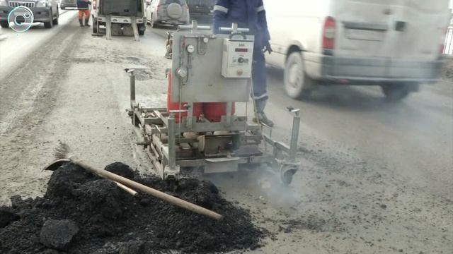Ямочный ремонт в Новосибирске выполняют при помощи инфракрасного разогревателя смотреть онлайн