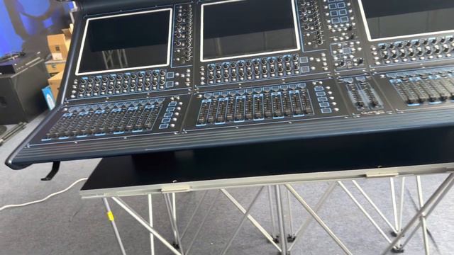 MIXER DiGiCo Quantum 225 và 338 | Trị Giá 1 Tỷ 800 Triệu | Plase Show 2023 | LẦN ĐẦU SỜ TẬN TAY смотреть онлайн