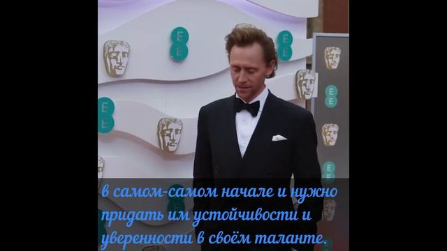 Том Хиддлстон. Интервью на красной дорожке BAFTA 11.04.2021.