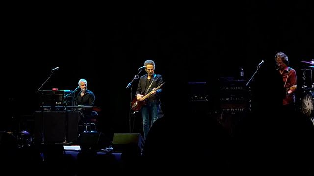 Lindsey Buckingham - Tusk - Theater am Potsdamer Platz Berlin 28.09.22 смотреть онлайн