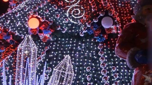 Елка в Харькове! смотреть онлайн