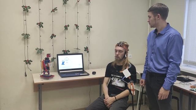 Нейрогарнитура. Управление роботами смотреть онлайн