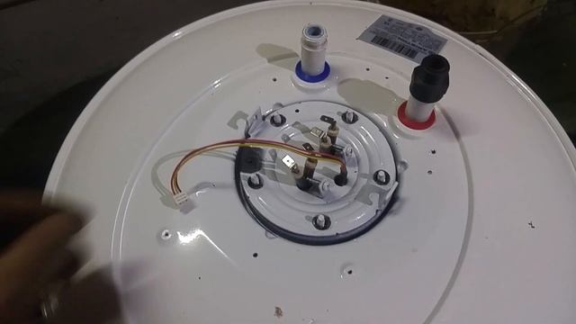 Бойлер ARISTON PRO ECO 100 V DRY HE - Как почистить от накипи смотреть онлайн