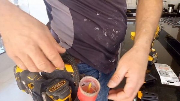 Bolsa para ferramentas com clip tech para furadeira TOUGHBUILT TB-CT-20-L