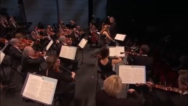 Korngold: Violin Concerto In D Major - Nicola Benedetti /Jean-Jacques Kantorow /Sinfonia Varsovia
