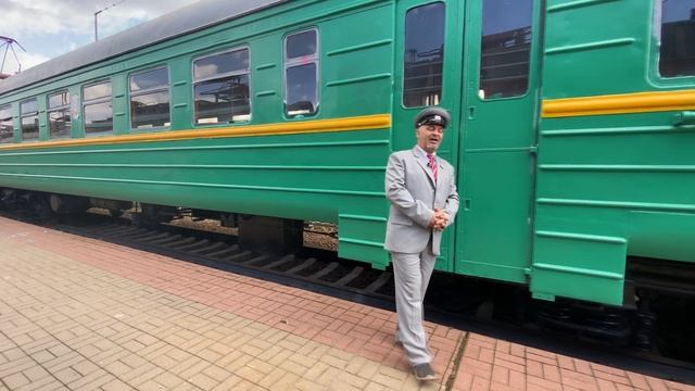 Пригородные поезда на площадке натурных образцов железнодорожной техники смотреть онлайн