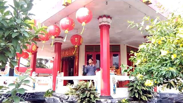Beautiful Hong Sun Kion Shrine Jombang East Java смотреть онлайн