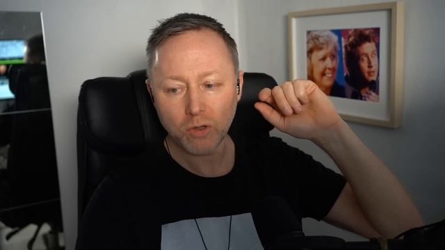 Limmy tries out the NVIDIA (AI) eye contact feature смотреть онлайн