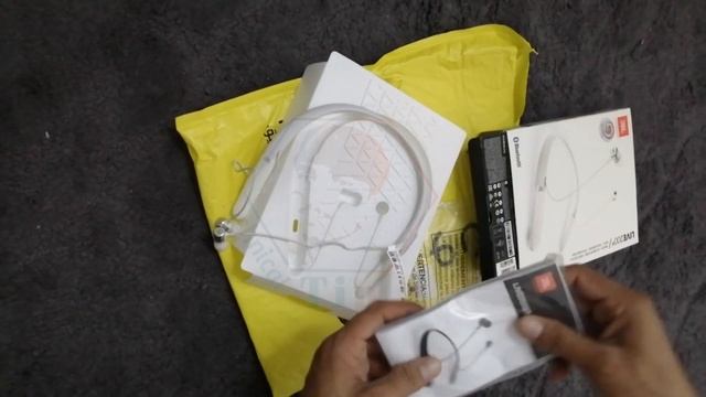 JBL 200 BT Bluetooth Earphone Unboxing & Review JBL | Live 220BT | Technical Tip смотреть онлайн