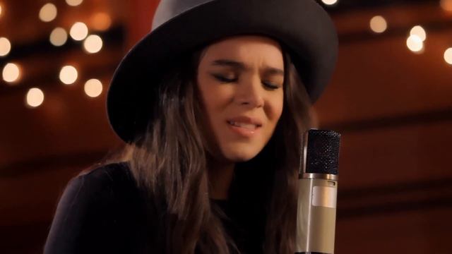 Hailee Steinfeld - Let It Go (Acoustic Cover) смотреть онлайн