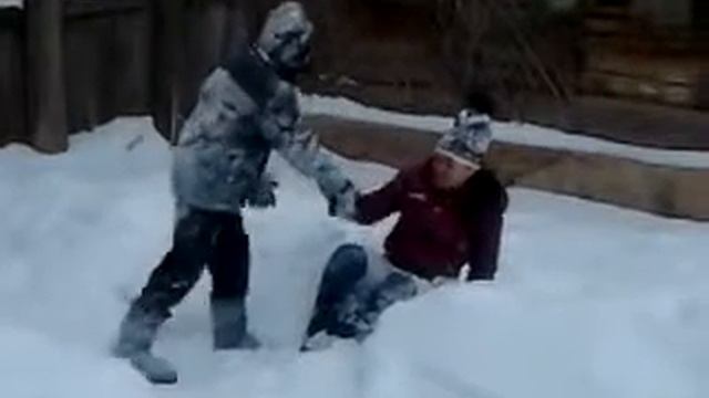 Зимние игры детей! смотреть онлайн