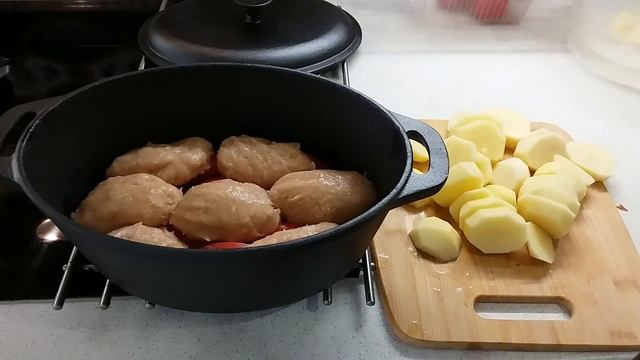 КАЗАН-КОТЛЕТЫ. Очень ароматное, теплое блюдо для осени. ВКУСНЫЙ ВОСКРЕСНИК. смотреть онлайн