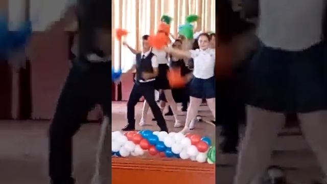 Танец ,, Я рисую небо "? смотреть онлайн