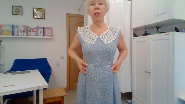 Платье с кружевным воротничком. Обзор модели с Галиной Коломейко смотреть онлайн